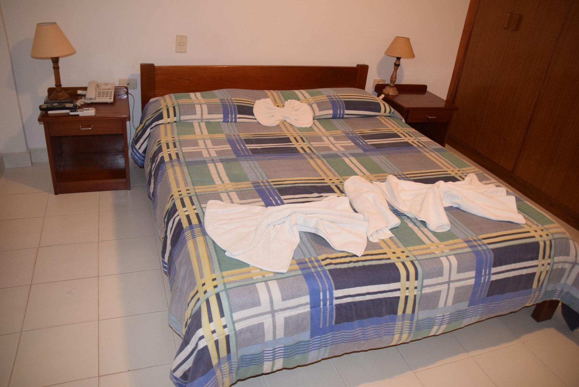 אסונסיון Hotel Portal Del Sol מראה חיצוני תמונה