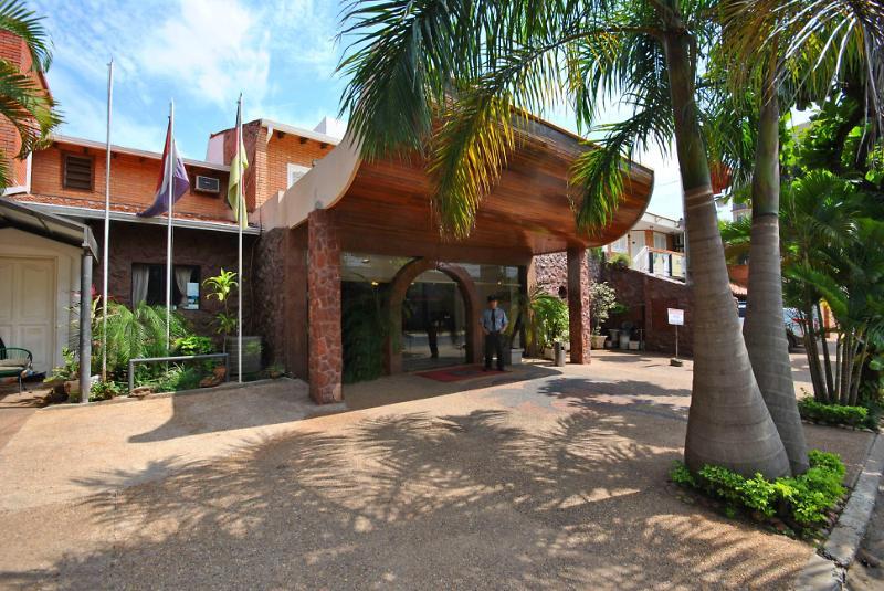 אסונסיון Hotel Portal Del Sol מראה חיצוני תמונה