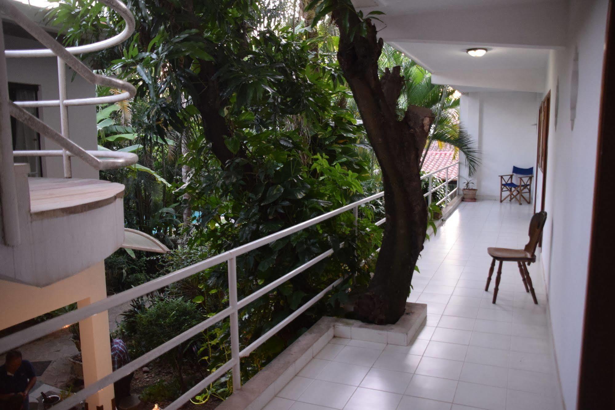 אסונסיון Hotel Portal Del Sol מראה חיצוני תמונה